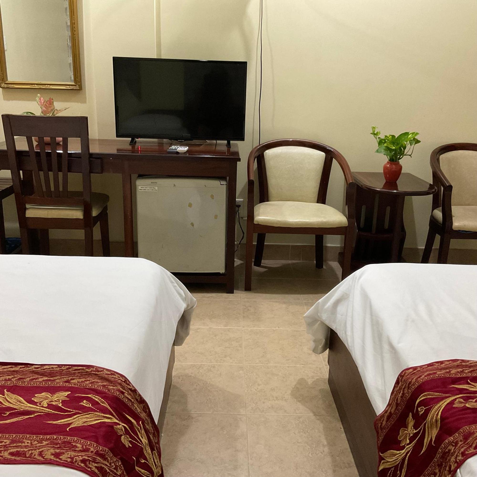 Khach San Minh Chau - Hoa Hung Hotel Ho Şi Min Exterior foto