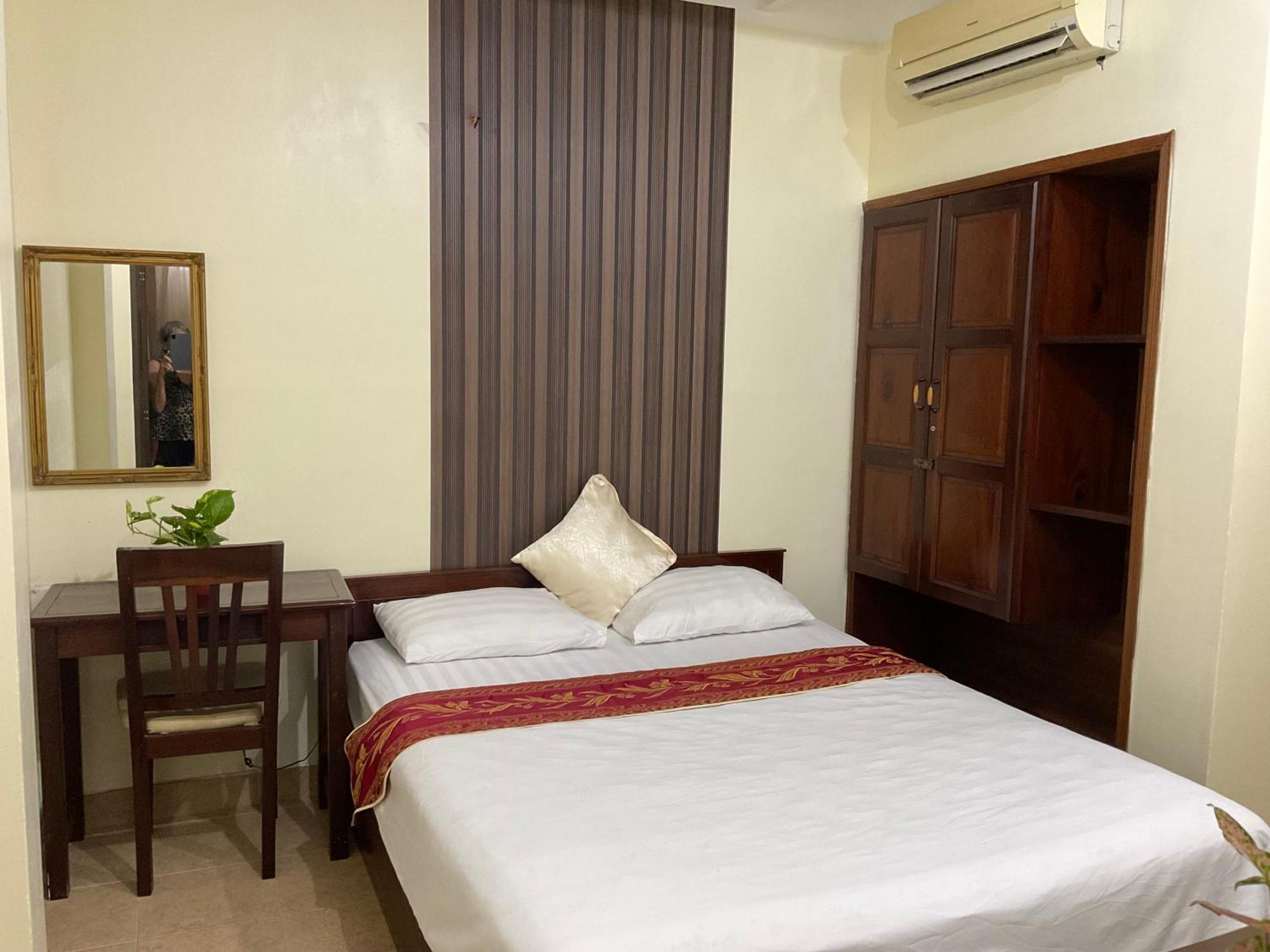 Khach San Minh Chau - Hoa Hung Hotel Ho Şi Min Exterior foto