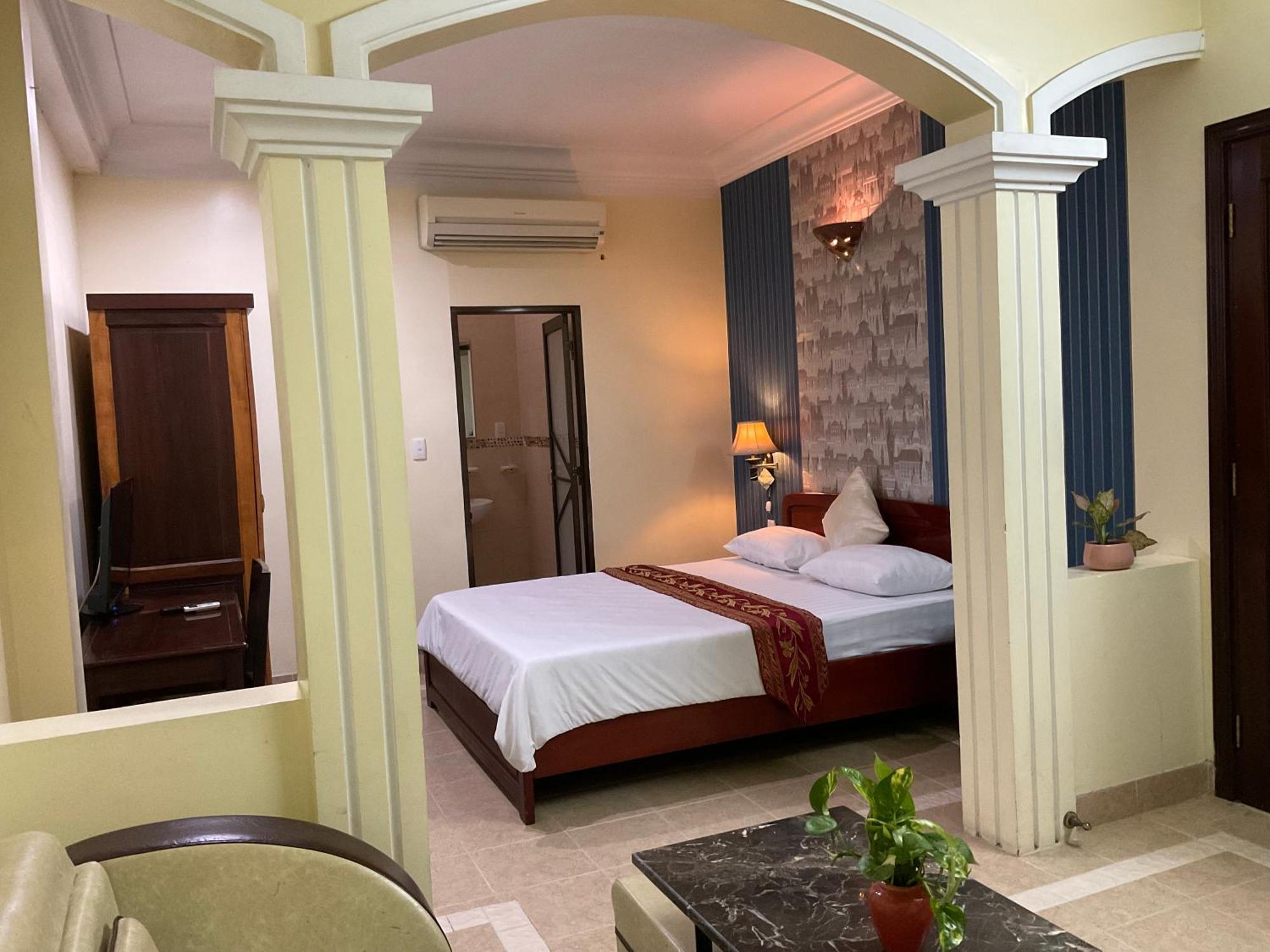 Khach San Minh Chau - Hoa Hung Hotel Ho Şi Min Exterior foto