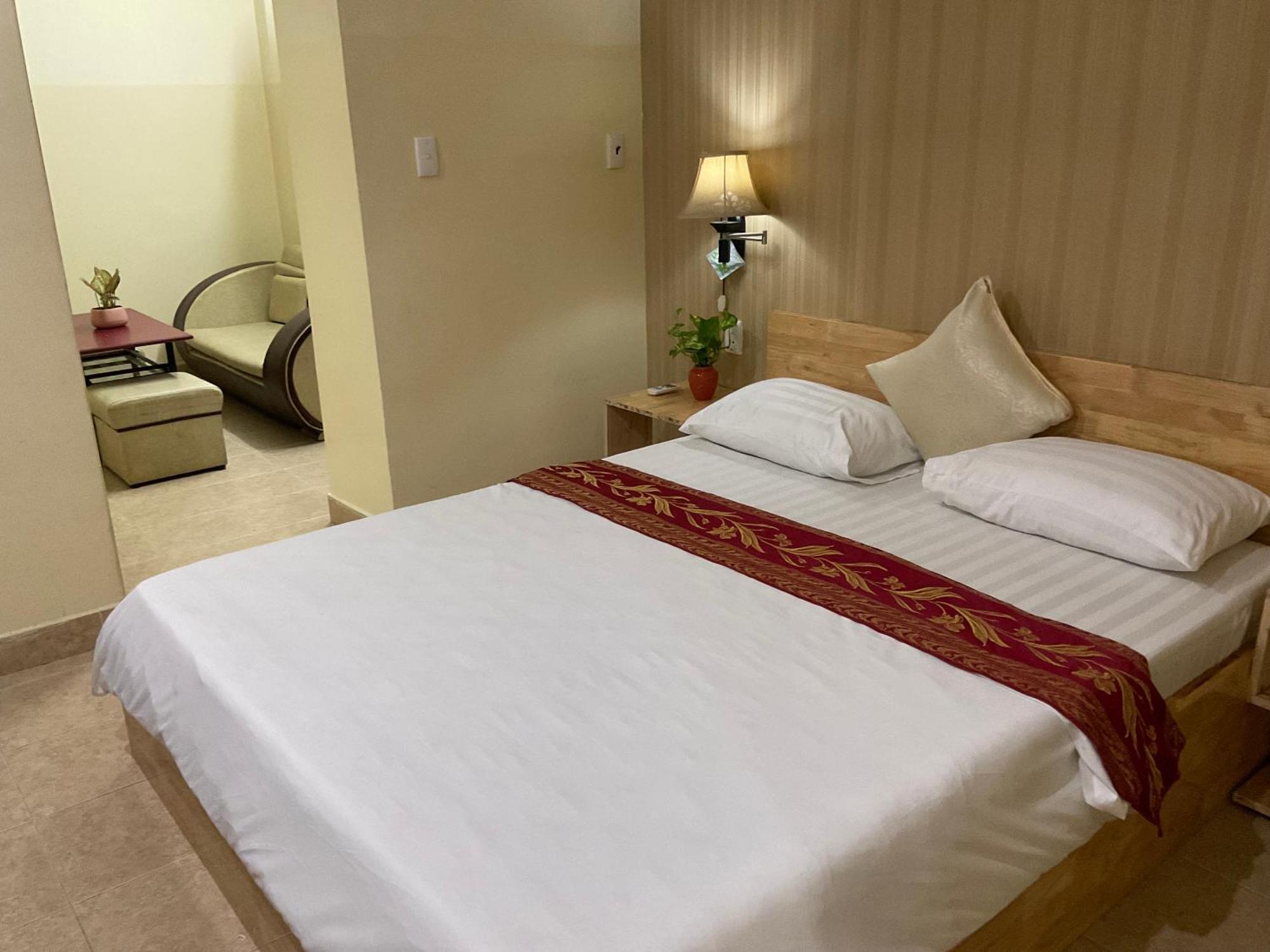Khach San Minh Chau - Hoa Hung Hotel Ho Şi Min Exterior foto