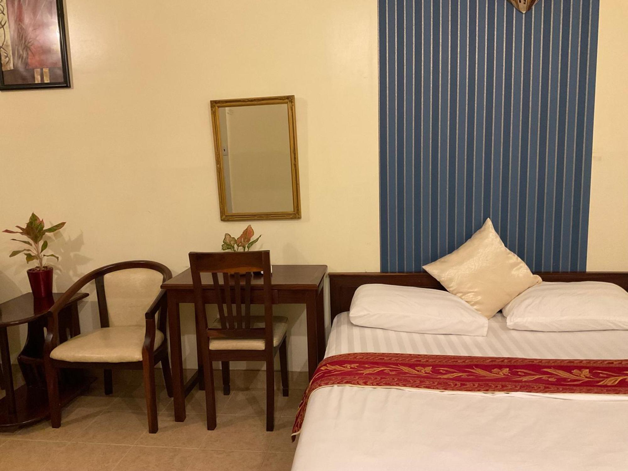 Khach San Minh Chau - Hoa Hung Hotel Ho Şi Min Exterior foto