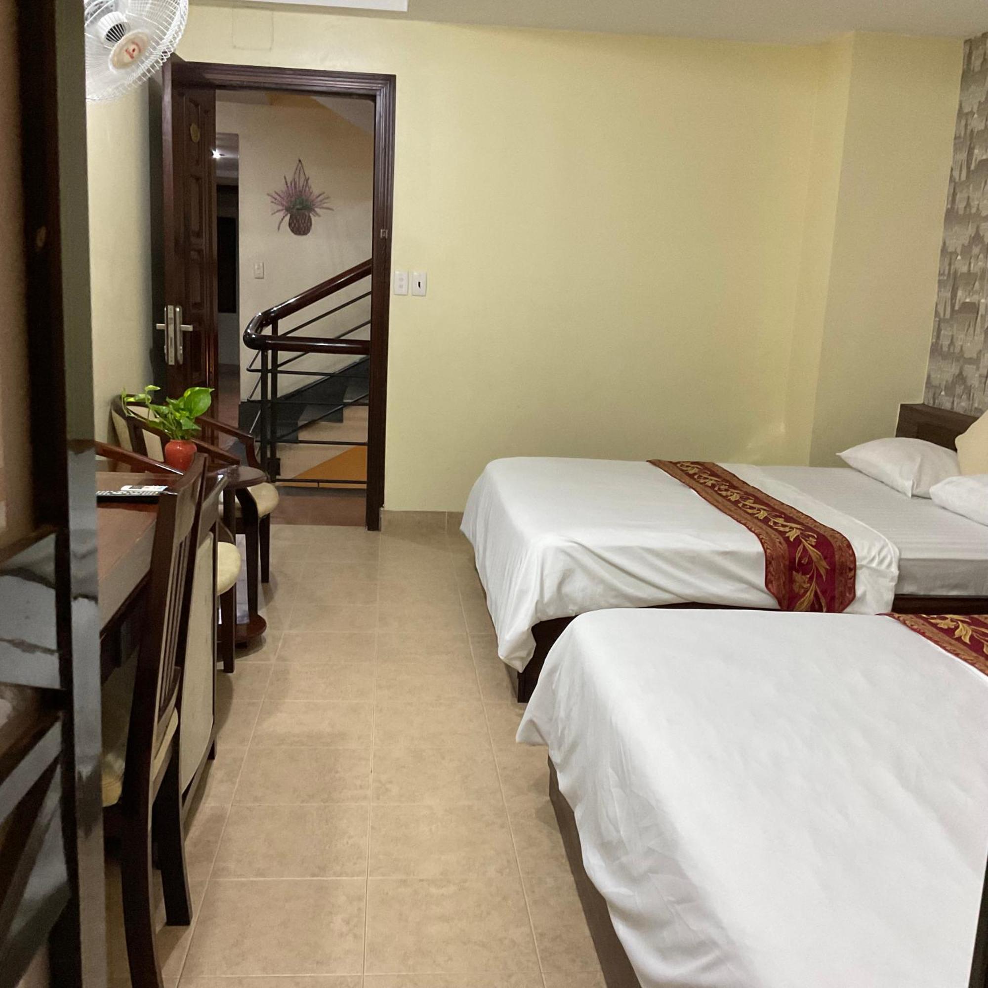 Khach San Minh Chau - Hoa Hung Hotel Ho Şi Min Exterior foto